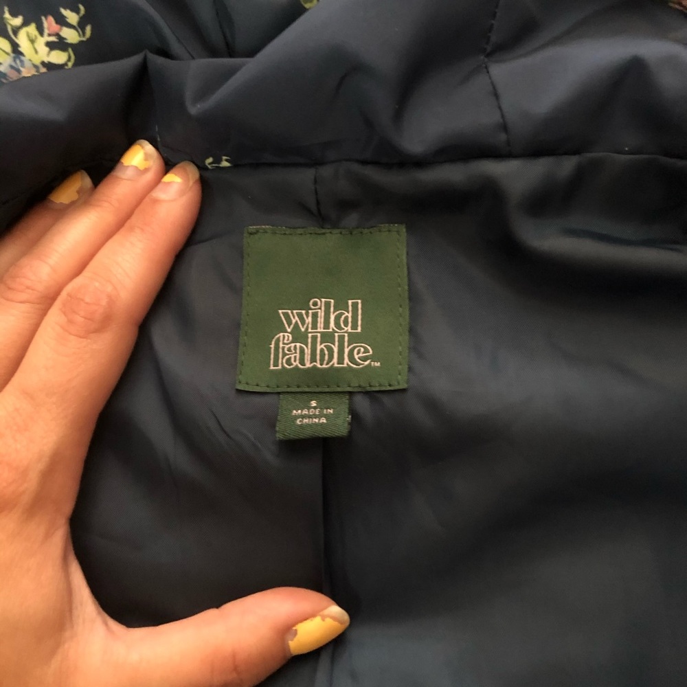 NWOT wild fable size S floral cropped rain jacket - Picture 6 of 7